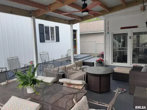 208 W Sylvia St, Christopher, IL 62822 photo 29