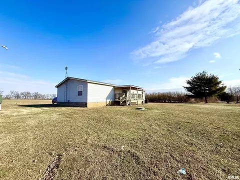 884 Spring Dr, Murphysboro, IL 62966 photo 17