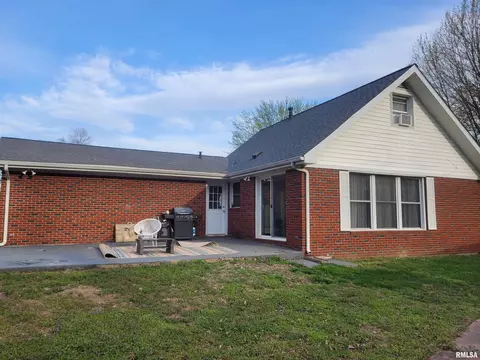 25 Sunset Dr, Mount Vernon, IL 62864 photo 4