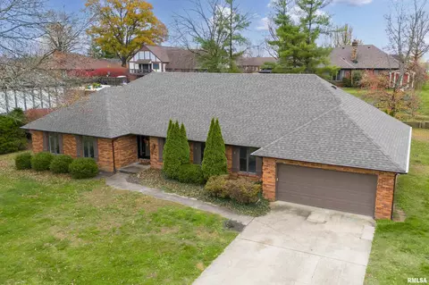 1815 Wolff Dr, Marion, IL 62959 photo 4