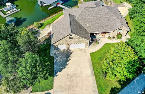 3255 Glacier Ln, Centralia, IL 62801 photo 5