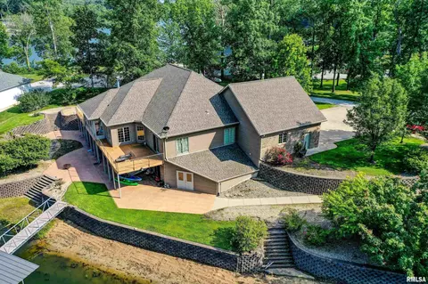 3255 Glacier Ln, Centralia, IL 62801 photo 3
