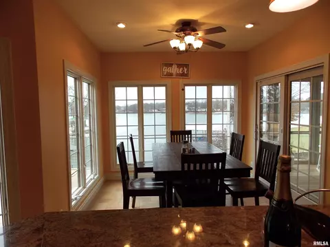 3255 Glacier Ln, Centralia, IL 62801 photo 23