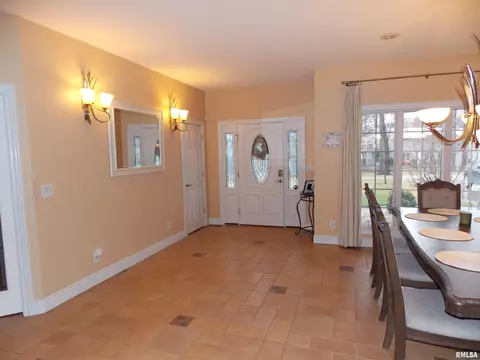 3255 Glacier Ln, Centralia, IL 62801 photo 15