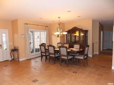 3255 Glacier Ln, Centralia, IL 62801 photo 16