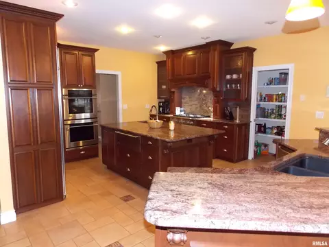 3255 Glacier Ln, Centralia, IL 62801 photo 27