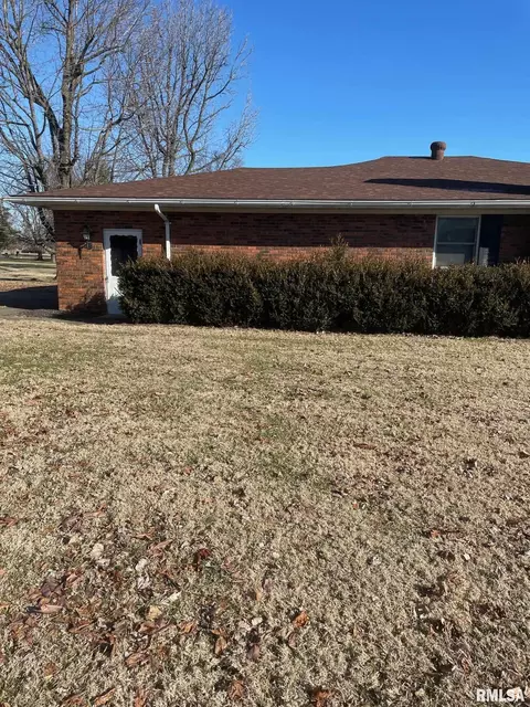 1622 Sunset Dr, Carmi, IL 62821 photo 8