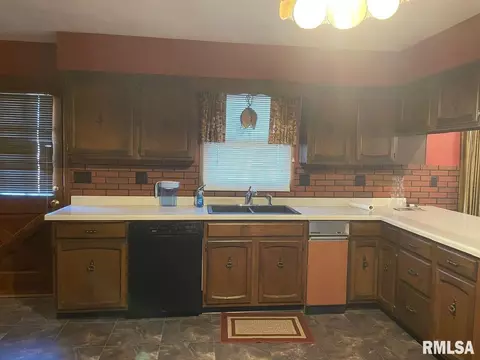 1622 Sunset Dr, Carmi, IL 62821 photo 19