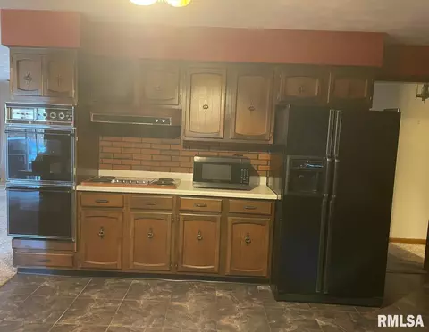 1622 Sunset Dr, Carmi, IL 62821 photo 21