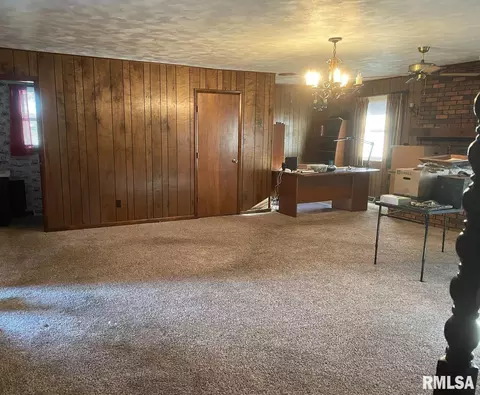 1622 Sunset Dr, Carmi, IL 62821 photo 13