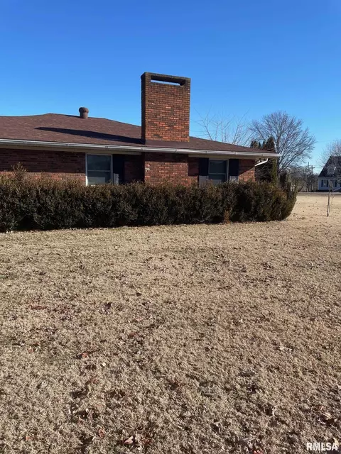 1622 Sunset Dr, Carmi, IL 62821 photo 7