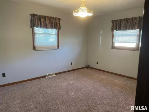 1622 Sunset Dr, Carmi, IL 62821 photo 27