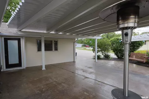 205 E Jennings, Salem, IL 62881 photo 35