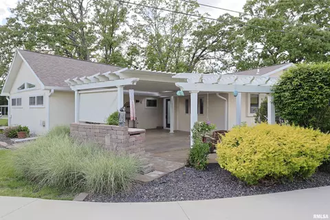 205 E Jennings, Salem, IL 62881 photo 38