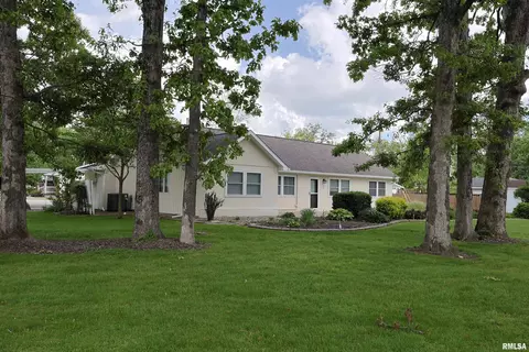 205 E Jennings, Salem, IL 62881 photo 6