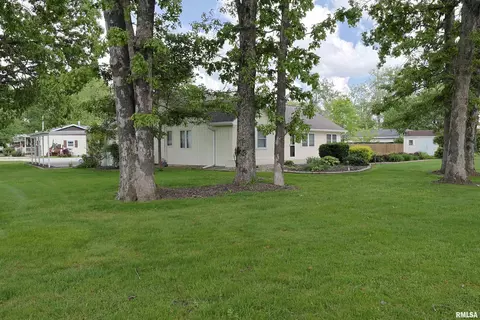 205 E Jennings, Salem, IL 62881 photo 41
