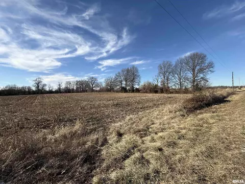 000 W Center Rd, Mulkeytown, IL 62865