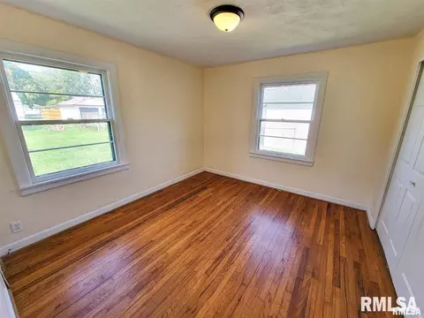 1033 N State Rd, Flora, IL 62839 photo 24
