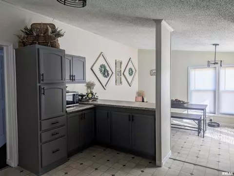 17118 E Ranch Rd, Mount Vernon, IL 62864 photo 10