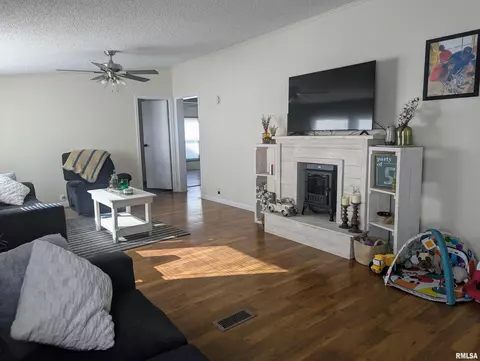17118 E Ranch Rd, Mount Vernon, IL 62864 photo 17