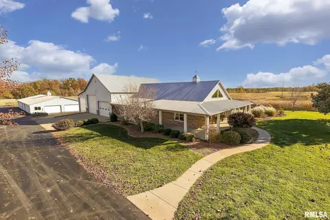 12737 Sarilda Ln, Marion, IL 62959