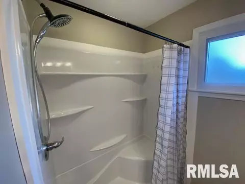 1305 Dean St, Centralia, IL 62801 photo 11