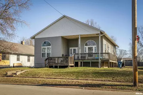 1103 Jefferson Ave, Johnston City, IL 62951
