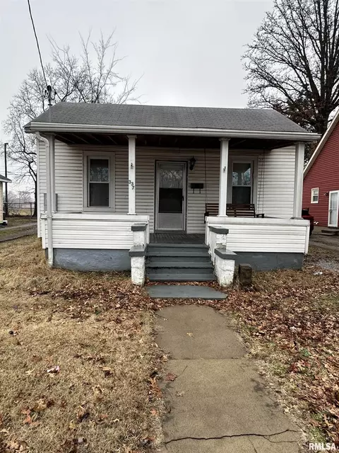 337 N Division St, Du Quoin, IL 62832