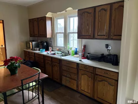 17169 Jackson St, Logan, IL 62856 photo 8