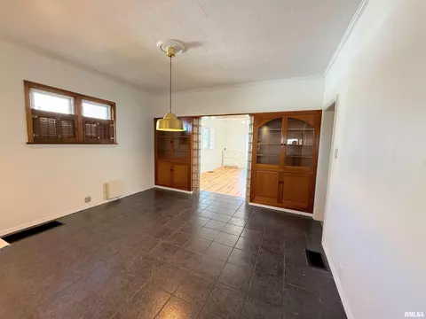 113 S 18th St, Herrin, IL 62948 photo 8
