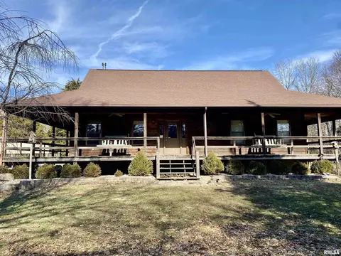 2501 Soper Rd, Odin, IL 62870
