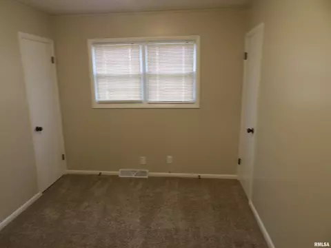 1008 Glendale St, Benton, IL 62812 photo 25