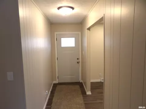 1008 Glendale St, Benton, IL 62812 photo 3