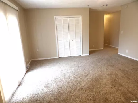 1008 Glendale St, Benton, IL 62812 photo 14