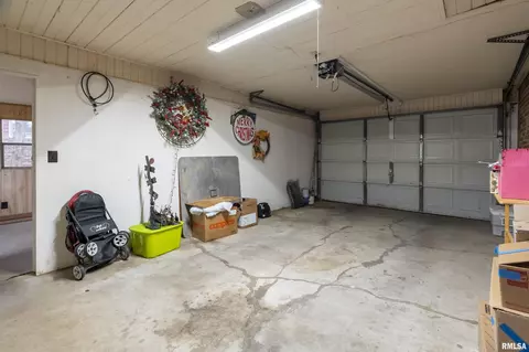 804 Hilldale Ave, Herrin, IL 62948 photo 17