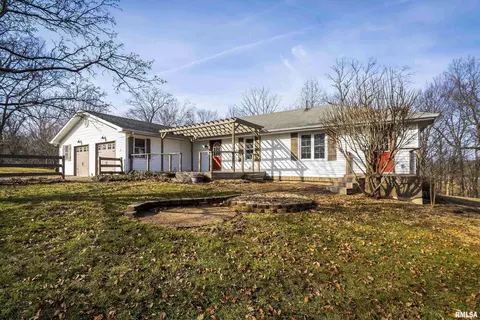 85 Amber Leaf Trl, Makanda, IL 62958
