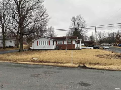 2130 W Jefferson St, Vandalia, IL 62471