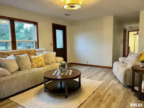 12266 E Violet Rd, Mount Vernon, IL 62864 photo 16