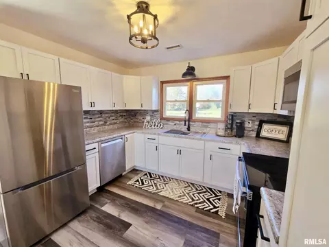 12266 E Violet Rd, Mount Vernon, IL 62864 photo 17