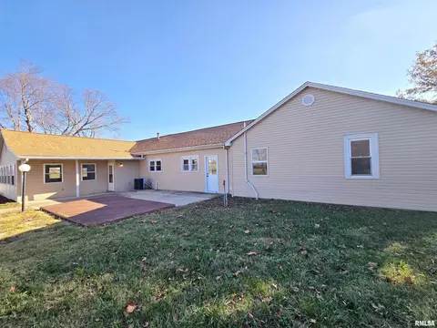 12266 E Violet Rd, Mount Vernon, IL 62864 photo 9