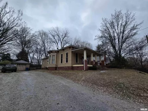 917 Taylor Ave, Mount Vernon, IL 62864
