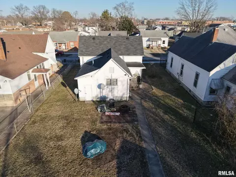 313 N 18th St, Herrin, IL 62948 photo 5