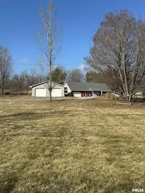 1945 Balcom Rd, Anna, IL 62906 photo 2