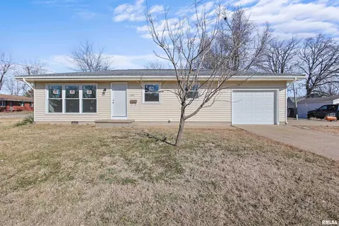 1008 W Malden St, Marion, IL 62959