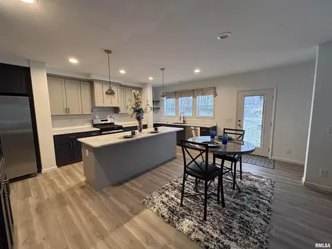 15545 E Fairfield Rd, Mount Vernon, IL 62864 photo 4