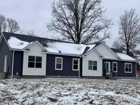 15545 E Fairfield Rd, Mount Vernon, IL 62864