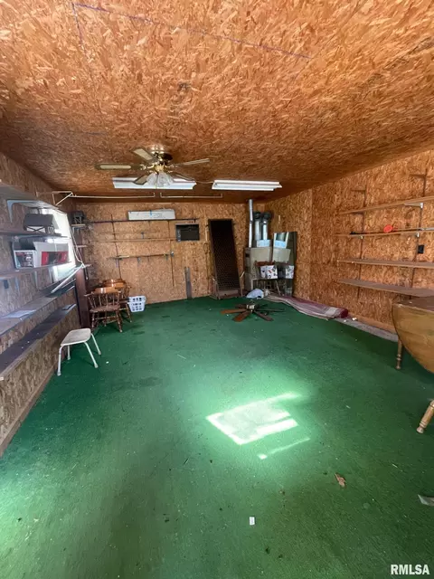 311 W Helen Ave, Christopher, IL 62822 photo 12