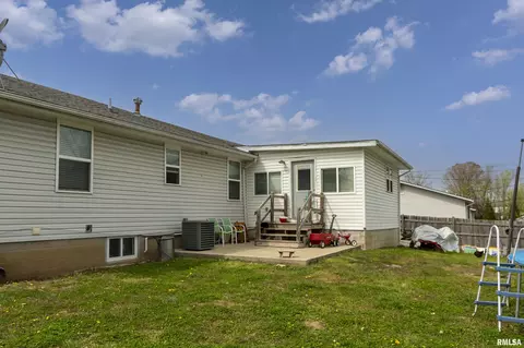920 S 10th St, Herrin, IL 62948 photo 23