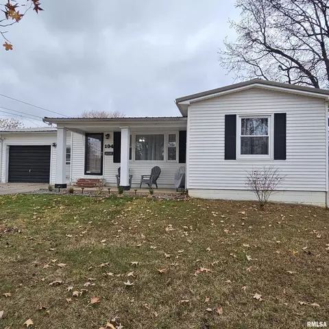 104 W Mable St, Harrisburg, IL 62946