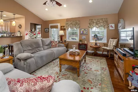 11861 Stephen Dr, Marion, IL 62959 photo 6